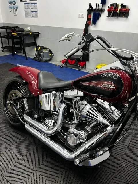 Nettoyage moto Harley Davidson detailing professionnel WashNGo13 Saint-Mitre les Remparts